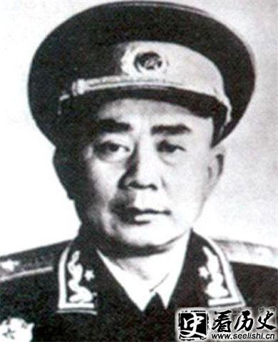 谭甫仁照片