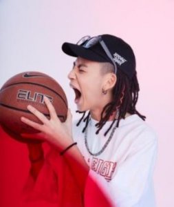 ​蒂娜·吉塔勒拉是T吗 同性绯闻愈传愈烈