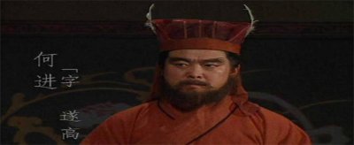 ​三国演义之草船借箭故事概括100字[三国演义之草船借箭故事概括50字]