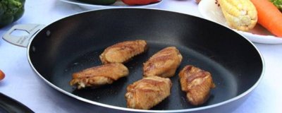 ​双立人不粘锅怎么还是粘 双立人涂层不粘锅第一次使用方法