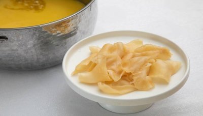 ​花胶和什么煲汤最适合 吃的花胶是什么东西