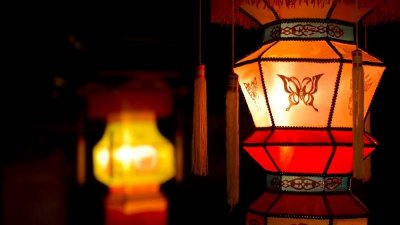 ​灯笼收好后第二年可以再用吗 头年春节挂的灯笼能留在第二年挂吗