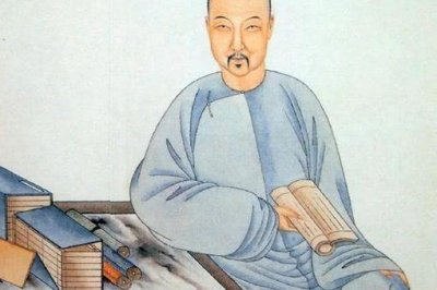 ​纳兰容若是个怎样的人?
