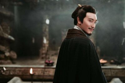 ​郭嘉为什么叫鬼才?他在民间评价或超诸葛亮