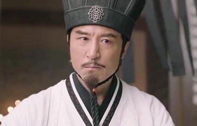 ​罗贯中为什么要神话诸葛亮?历史上的聪明人都是被吹出来的么?