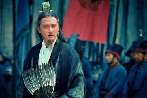 诸葛亮为什么愿意辅佐刘备?
