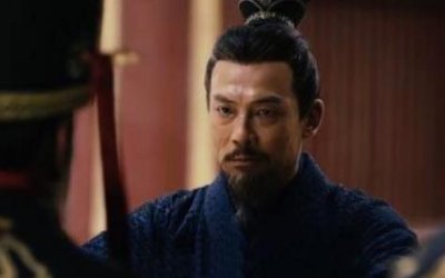 ​历史上的太史慈长什么样？他用的武器是什么?