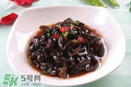 血脂高可以吃黑木耳吗？吃黑木耳能降血脂吗？