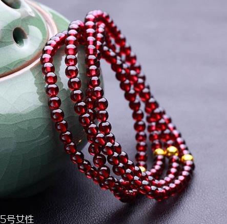 手链珠子单数还是双数？手链珠子个数讲究