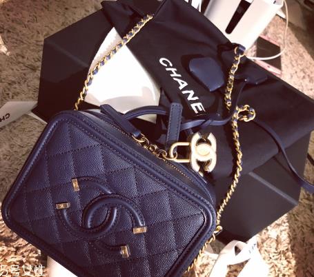 chanel相机包多少钱？香奈儿相机包价格