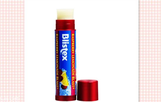 blistex唇膏有哪几款？使用唇膏应该适量
