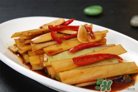 腌萝卜条怎么做好吃？自制腌萝卜条的做法