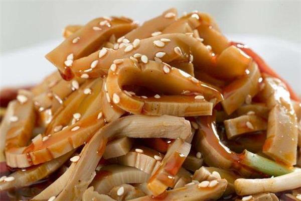 笋干为什么会发黑 笋干里面有黑点能吃吗