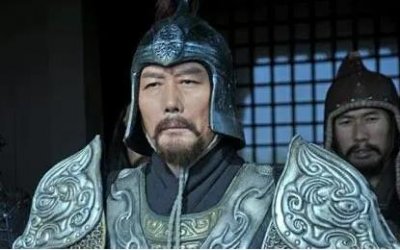 ​赵云本是公孙瓒的手下，为何公孙瓒将他让给了刘备呢？