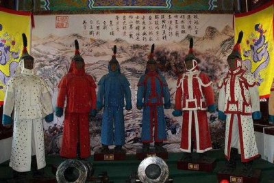 ​揭秘：清朝八旗子弟和明朝的藩王是一个性质吗？