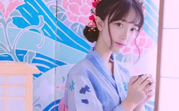 暗恋一个女生，该怎么追她？