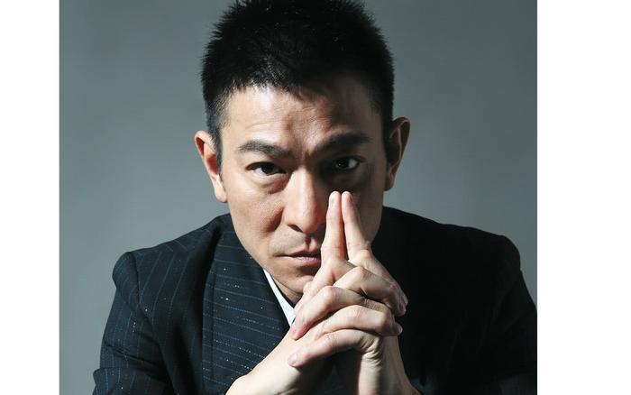 国内10位能被称为巨星的明星排行榜，内地仅两人上榜，欢迎补充