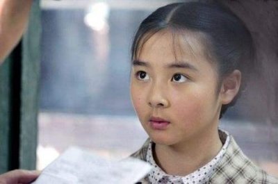 ​她9岁出道，初恋给了释小龙，如今27岁大变样
