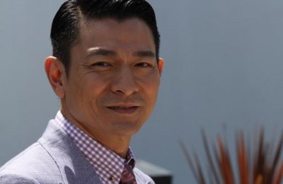 ​一个女人究竟能有多大魅力，能让刘德华敢从向华强手里抢