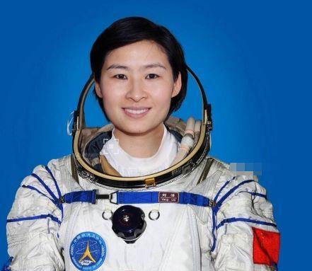 我国第一位女航天员刘洋，为何现在没消息了？生活现状太让人羡慕