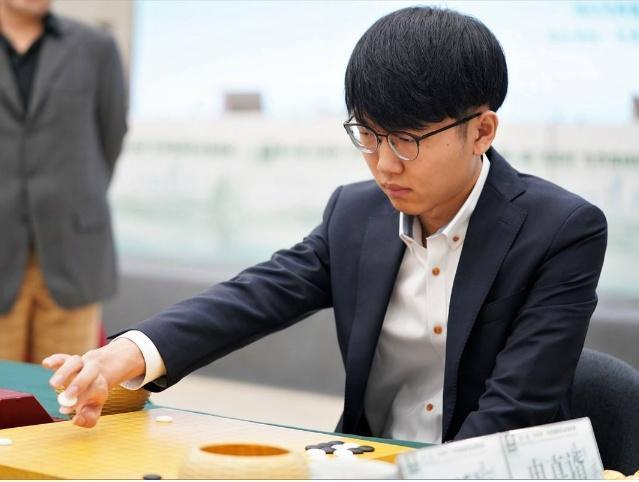 柯洁要成7冠王？百灵杯柯洁逆转韩国天才棋手，7冠王之路更近一步