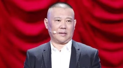 ​郭德纲小儿子少爷范足，指挥父亲徒弟照顾狗，引起网友热议