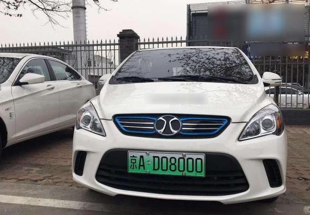 新能源是西方给中国设的一个骗局？专家说完，网友：真毒！