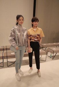 ​刘诗诗同框章泽天秒尴尬，网友：我的天呐！165竟然比162矮
