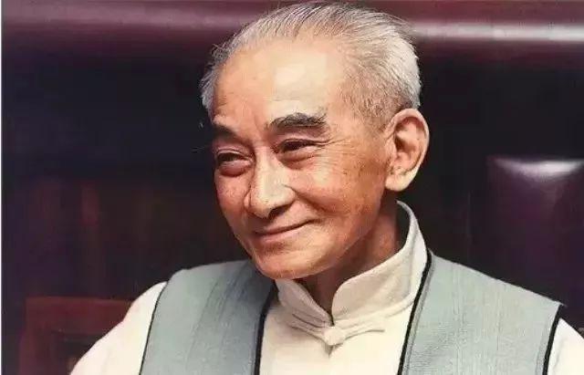 南怀瑾：肚脐贴一物，万病远离你