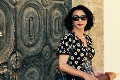 ​金星大儿子罕见照曝光，晒金星美照为其庆生，在国外生活19年
