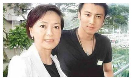 想到谢霆锋曾用3招使张柏芝净身出户，现在的郝子铭根本不算什么