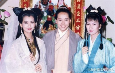 ​永远的白娘子赵雅芝三个儿子帅气逼人，继承妈妈美貌，基因太强大