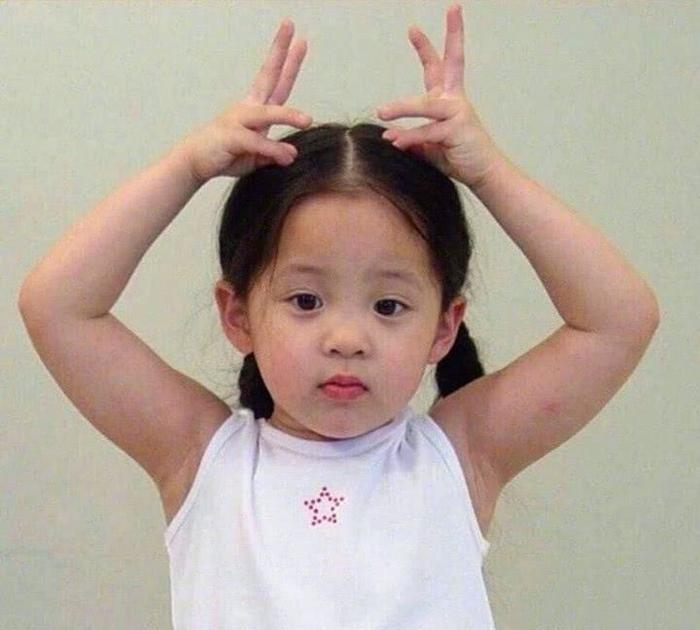 小甜心·欧阳娜娜头像：生活是自己的，尽情打扮，尽情可爱！
