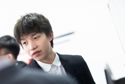 ​LOL英雄中最像厂长的两张照片：第一张算惊艳，第二张真的绝了