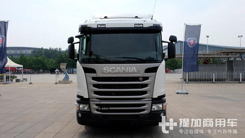 网友说这才是卡车，国内目前能买到的斯堪尼亚最新款卡车实拍