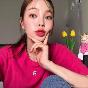 ​有这几点的“单眼皮”女生，比双眼皮更惊艳！微微一笑就倾城