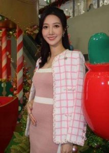 ​TVB女星黄翠如分享怀孕喜讯：感恩与期待并存