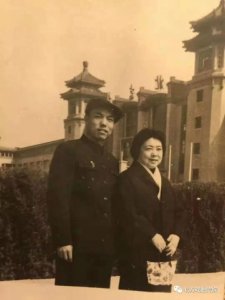 ​中国评剧院的＂五大名旦＂谁是第一位的？