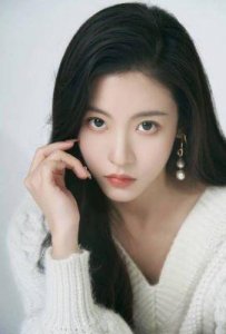 ​PB-孙芮：让人一眼难忘的港风美女，清纯与不羁的碰撞!