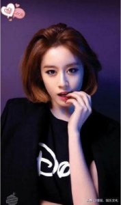 ​韩国知名女星朴智妍与黄载均离婚