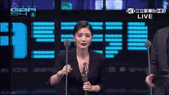 翻红的贾静雯，太高明了