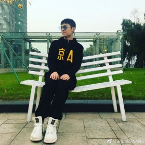 ​王紫逸哪一年出生的(演员王紫逸个人资料)