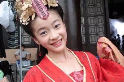 ​张雪迎古装剧照图片(新剧挑大梁演女一你期待播出吗)