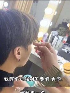​李易峰李多海真的在一起过吗（李易峰李多海什么关系）