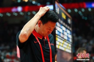 ​李楠谈中国男篮差距：对抗力量与个人能力均不如对手