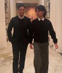 ​郭晋安16岁儿子正面照曝光！长得很像父亲，皮肤黑个子矮