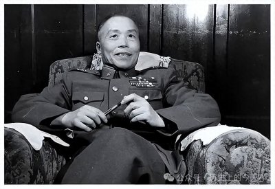 ​蒋介石晚年最悔恨的事，没把精锐部队撤出东北