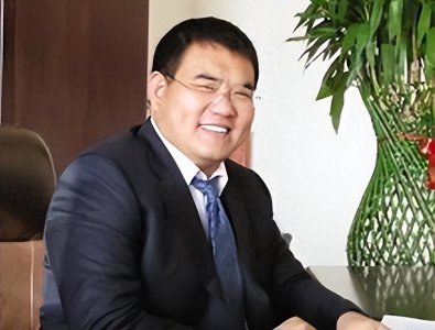 ​从地摊小贩到唐山首富，两年狂赚505亿的张祥青，是如何做到的呢