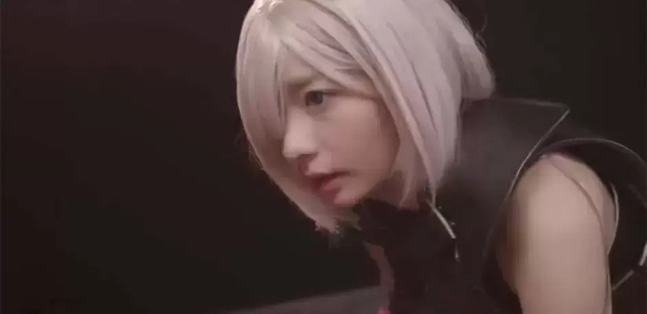 喜欢玩RPG游戏的麻里梨夏美图分享，业界最美厨娘！