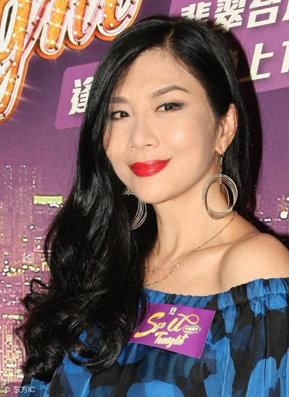 吴家丽：以三级片获影后的香港女星